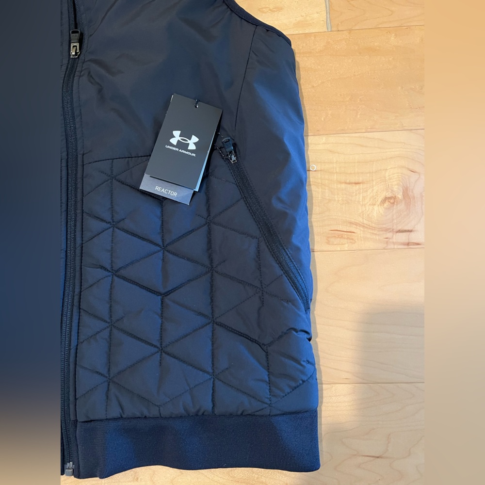 NWT Under Armour Vest - Picture 2 of 3